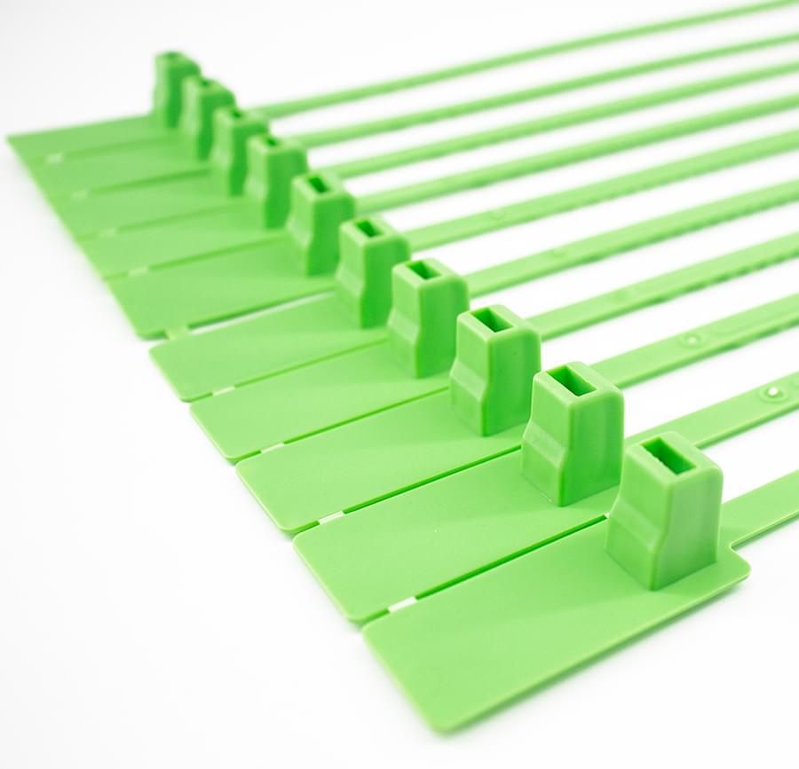 Plastic Seal: 6 Benefits of Custom High-Security Options